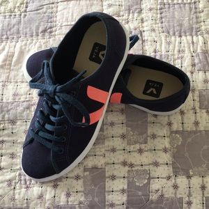 Veja Sneakers